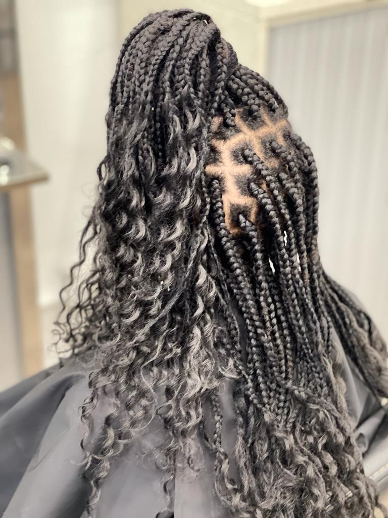 Mastering the Art of Afro Hair Braiding Course