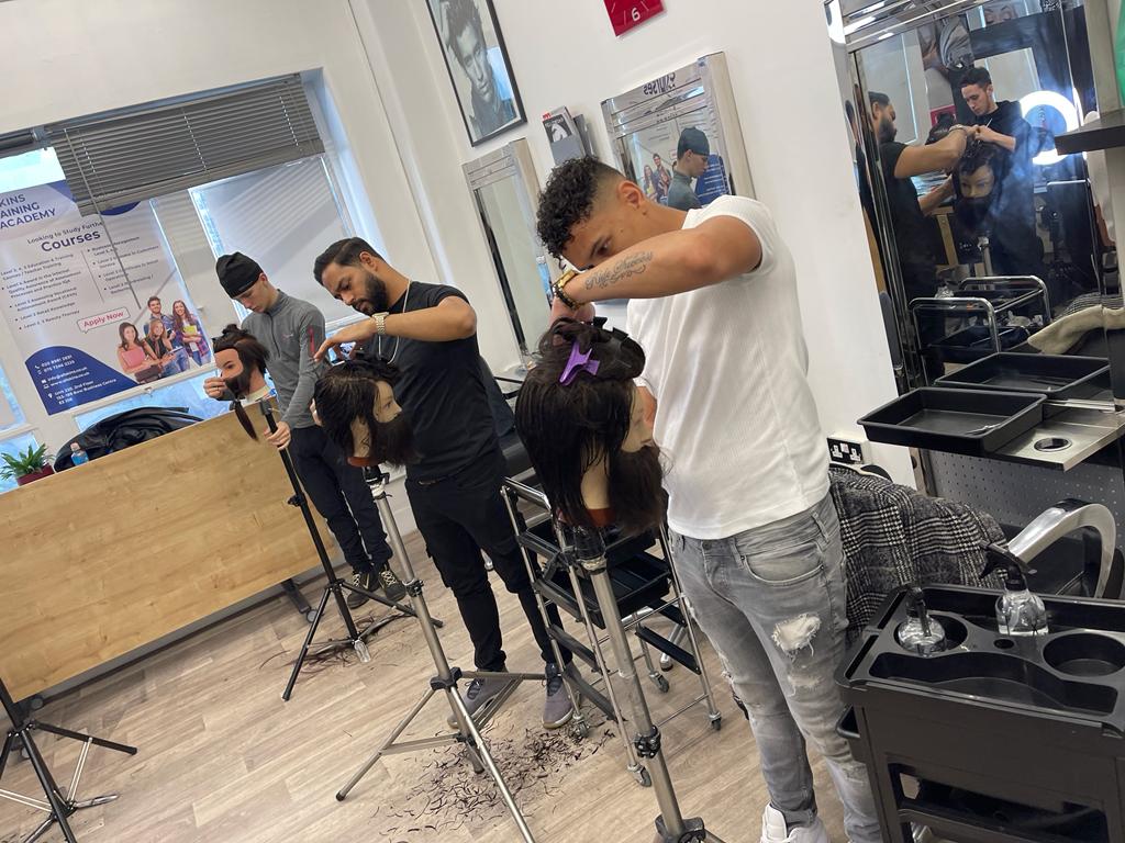 Flexible and Affordable Barber Training in London